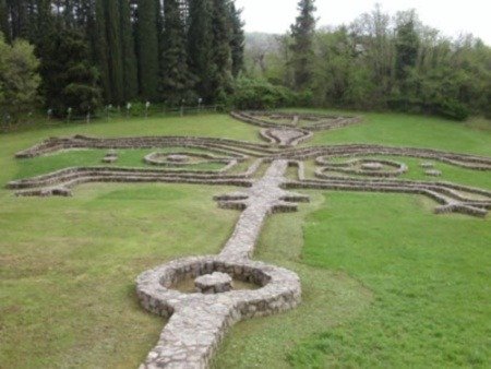 Daniel Spoerri's sculpture garden