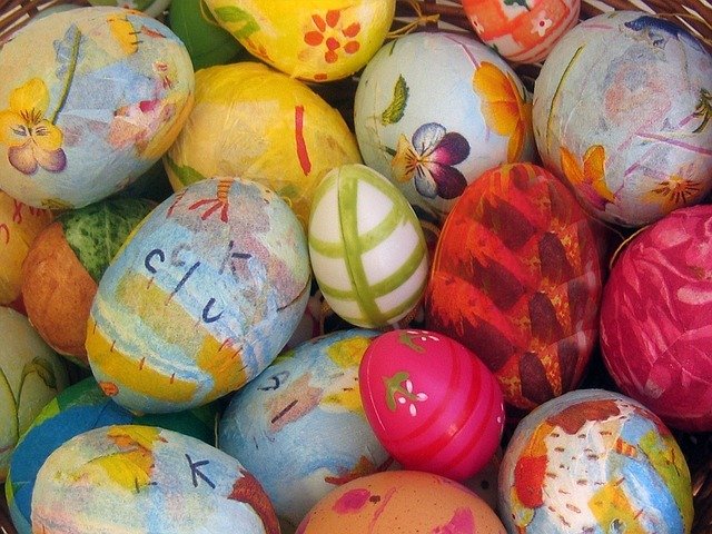 easter-eggs-89831_640