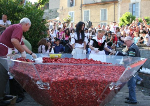 festa delle fragole marsiliana maremma tuscany